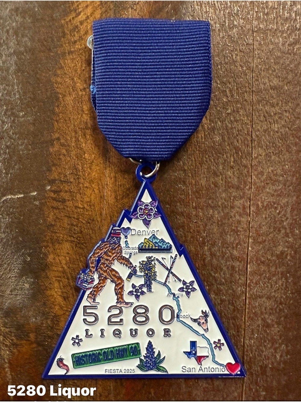 San Antonio Fiesta Collectible
Medal 2025 presented by 5280
Liquor NWT